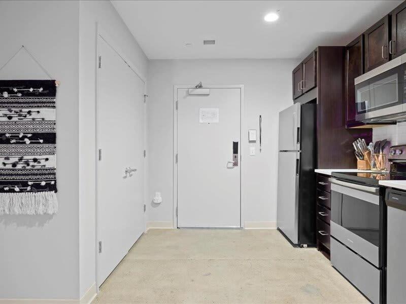 Cozysuites Roomy 1Br, Downtown Pittsburgh Exterior photo